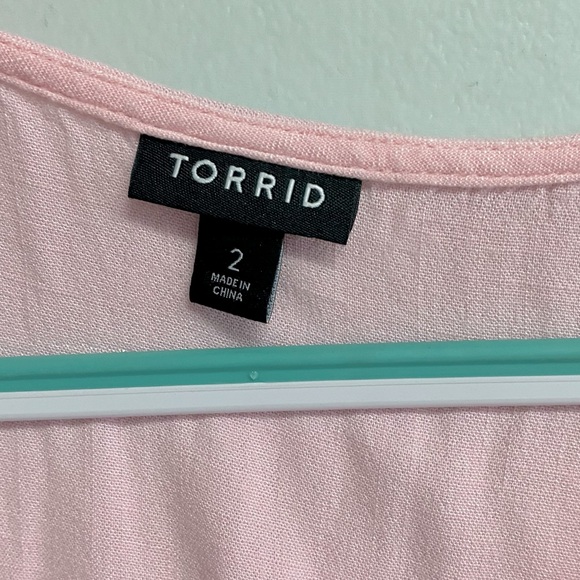 TORRID TOP - 2X (2) - Picture 7 of 8